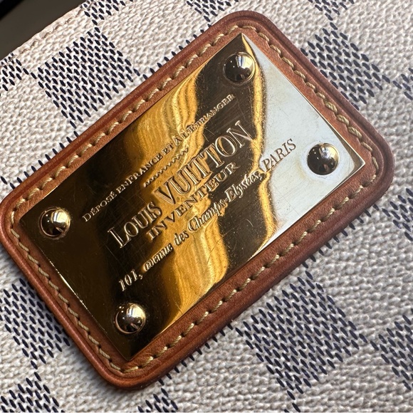 LOUIS VUITTON 
Damier Azur Eva Clutch - Picture 4 of 11